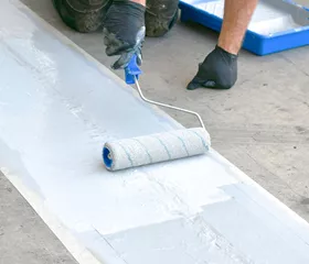 Waterproofing and decoupling membranes